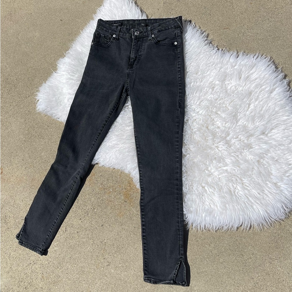 True Religion Halle High Rise super Skinny Black Jean. 26” waist 26” inseam. - Picture 6 of 9